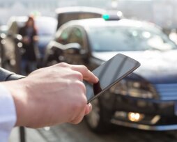 Почему списали деньги с карты за штраф ГИБДД, могут ли приставы удерживать средства без уведомления