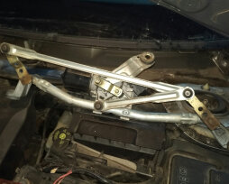 Ремонт дворников на Рено Логан — как заменить трапецию, моторчик