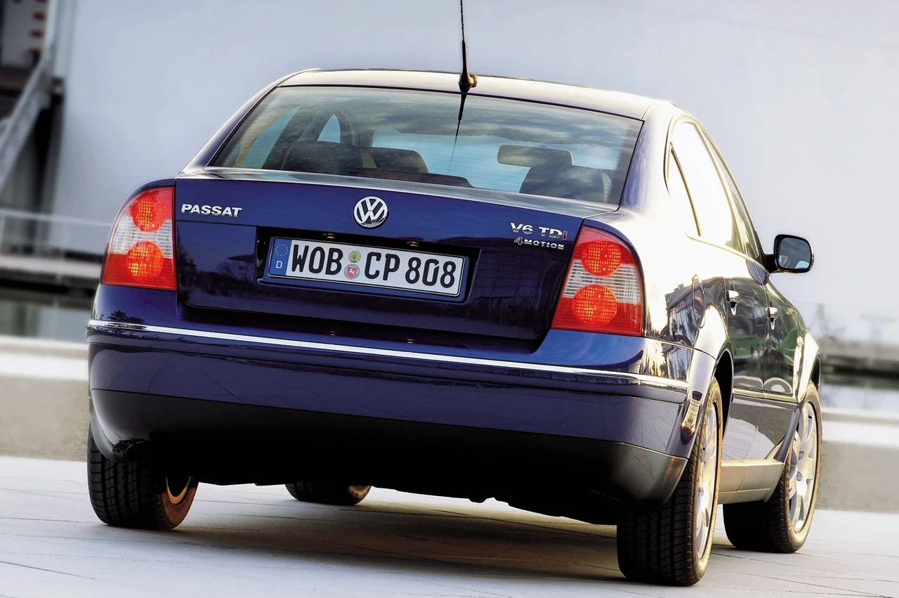 Volkswagen Passat B5 сзади