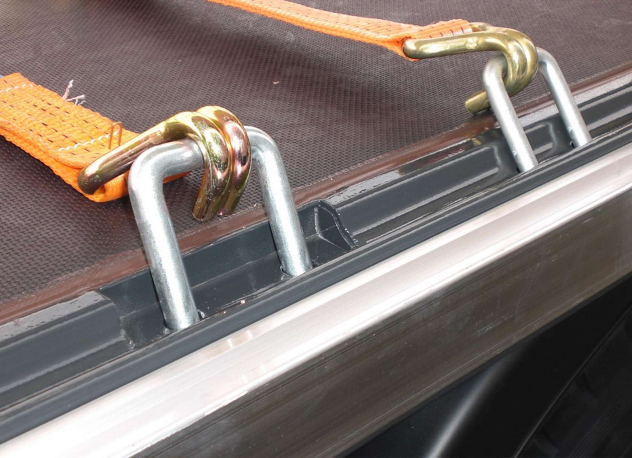 Стяжки для багажника на крышу - разновидности 🦈 avtoshark.com