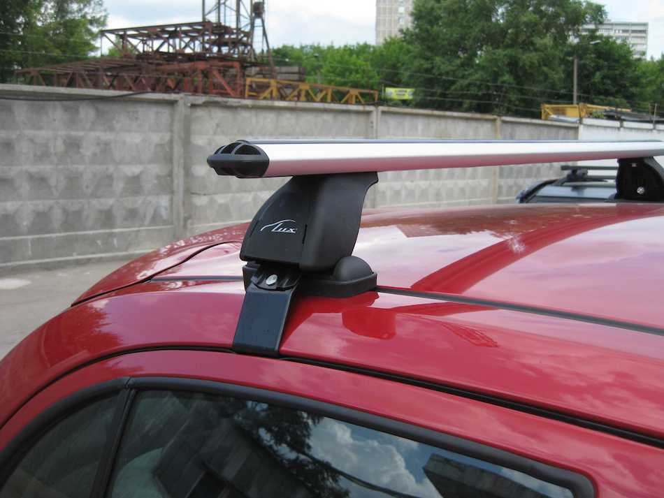 Багажник Lux BK1 на крышу Geely Emgrand EC7 1