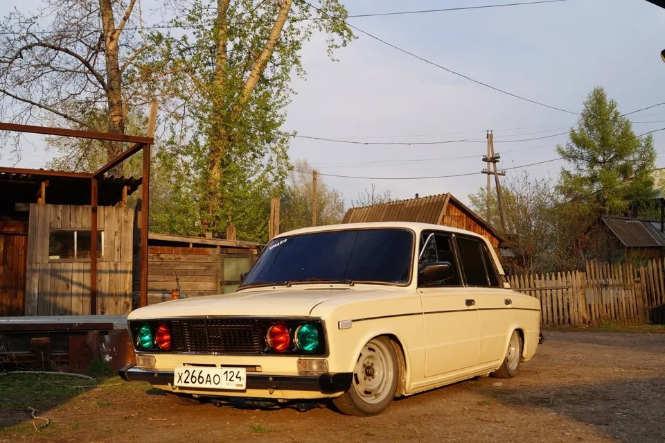 Заниженный ВАЗ 2106