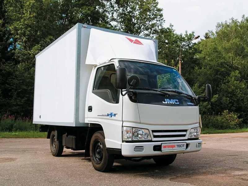 Китайский грузовик JMC 1032
