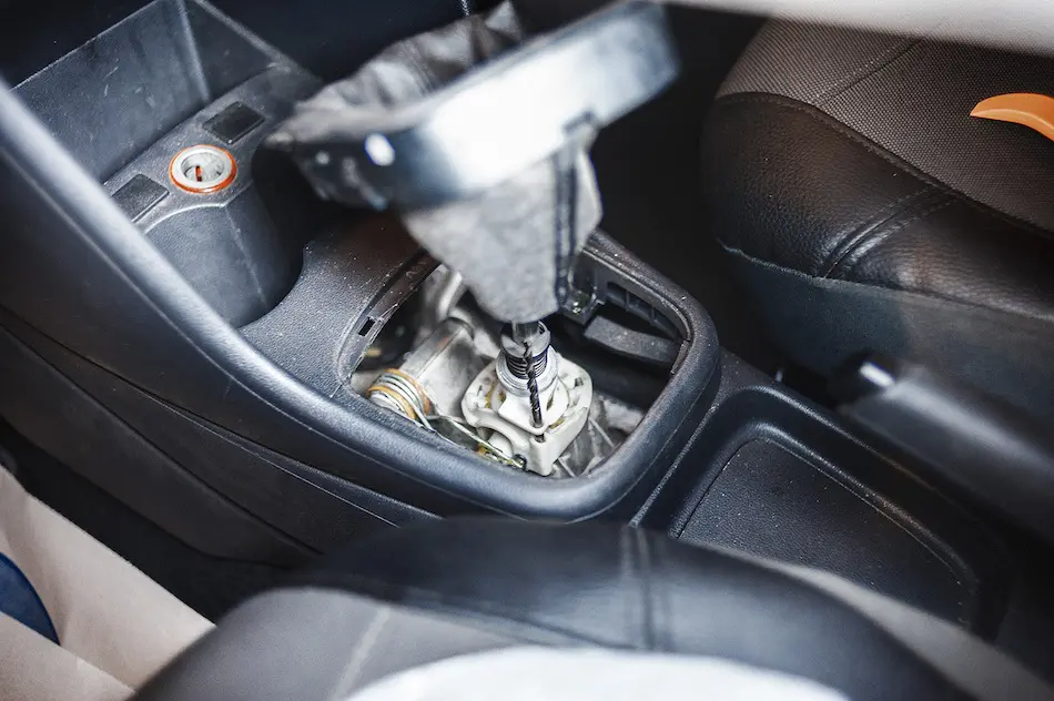 Замена рукоятки АКПП на «Фольксваген Поло»