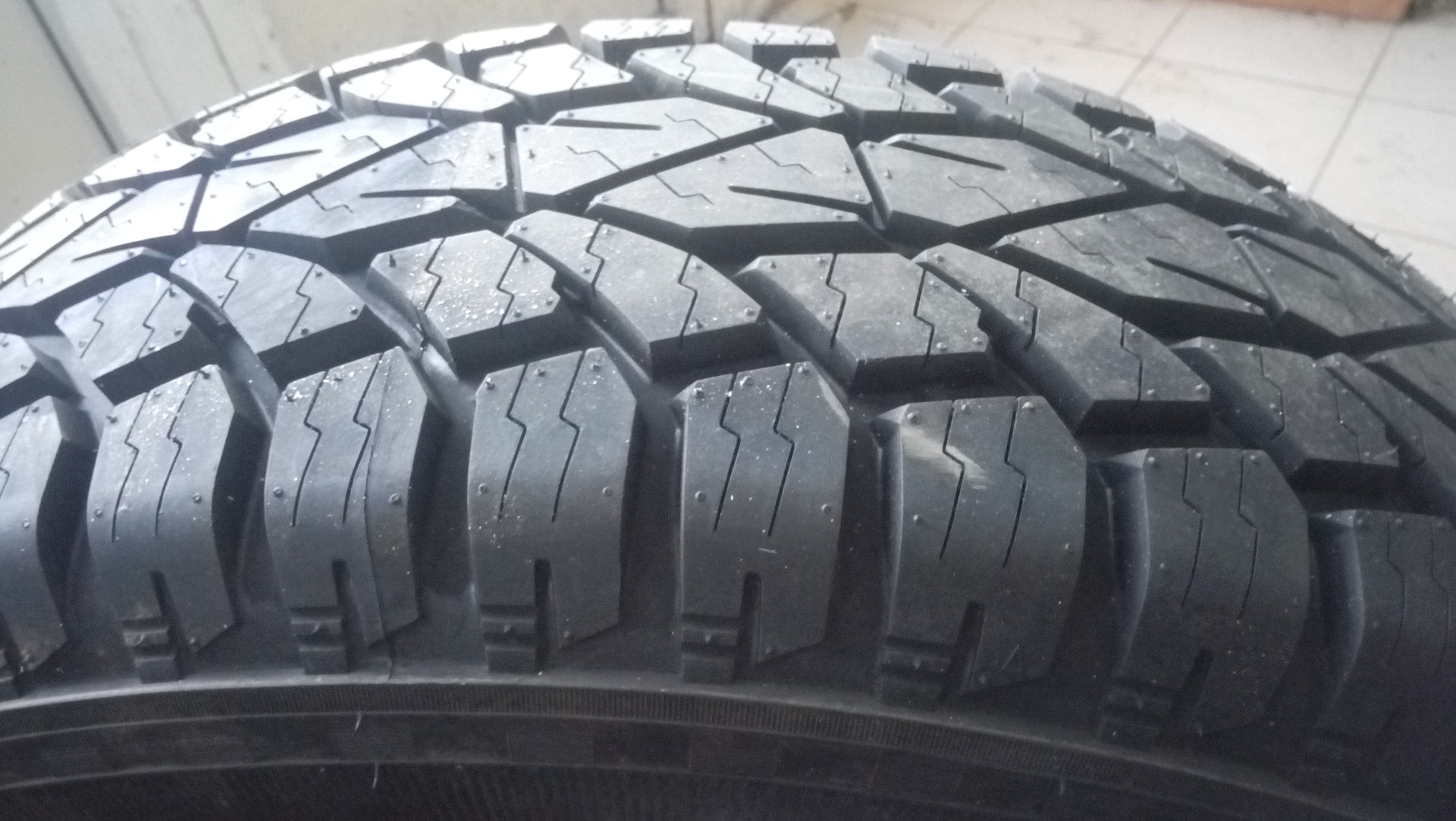 Покрышки Ovation