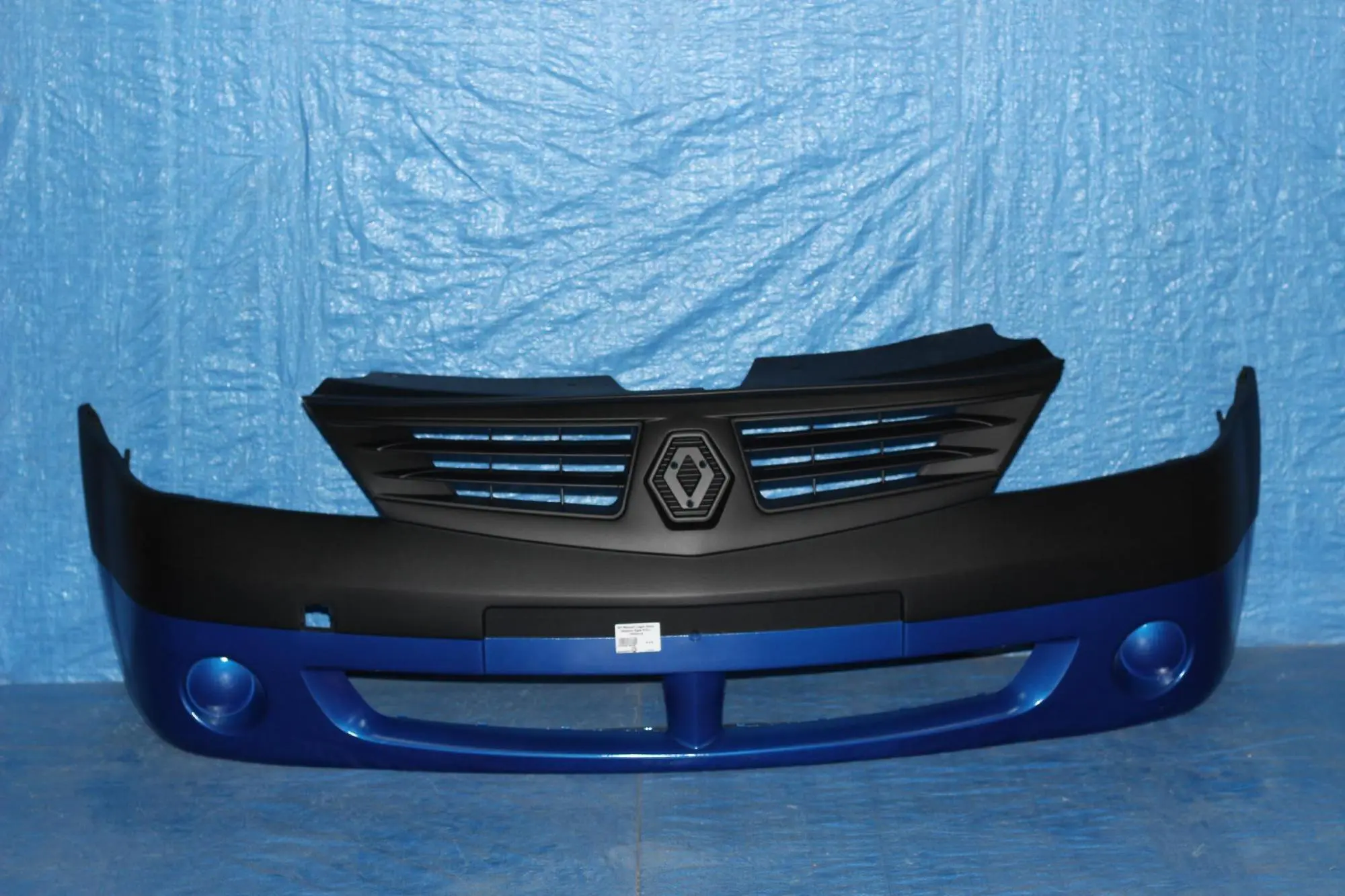 Бампер передний рено логан 2020. Бампер логан 2012. Бампер передний рено логан фаза 1 с птф. Бампер передний рено логан 2010-2014 с решеткой. Бампер логан 2012.