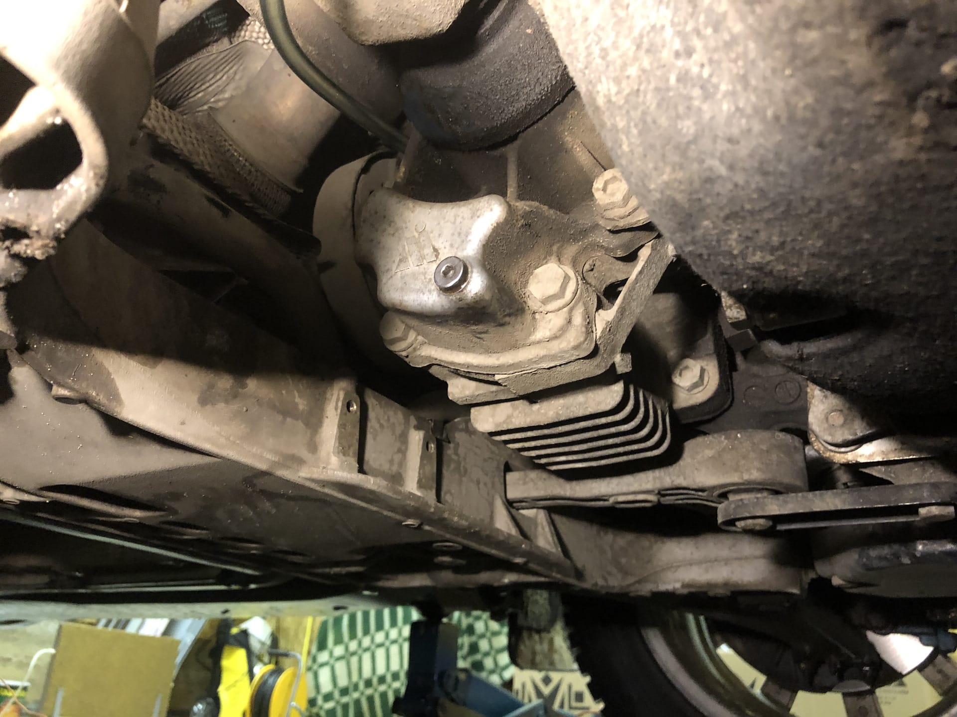 Замена масла в редукторе Фольксваген Мультивен