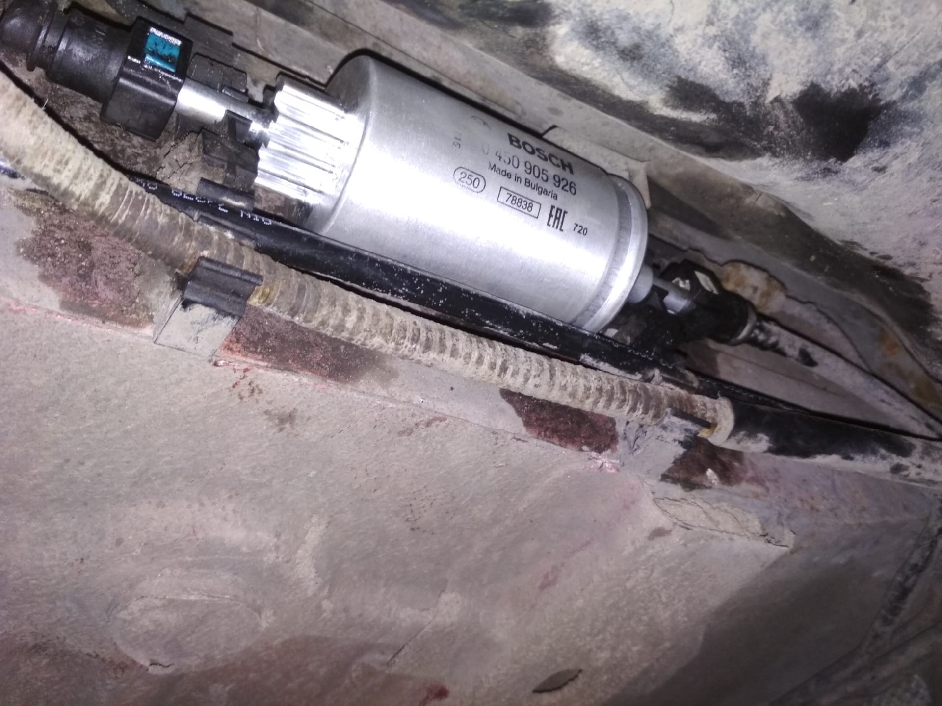 Замена топливного фильтра на Форд Фиеста