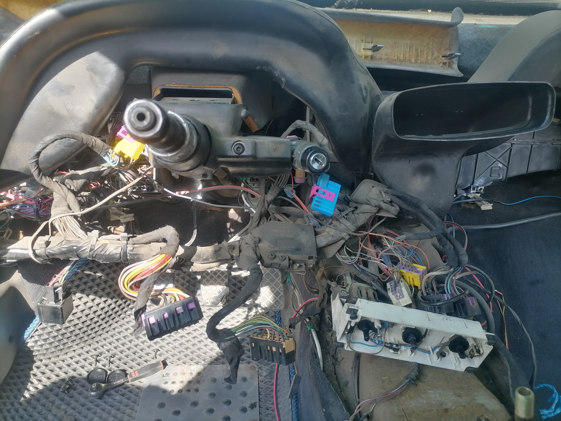 Не работает печка на Ауди 80