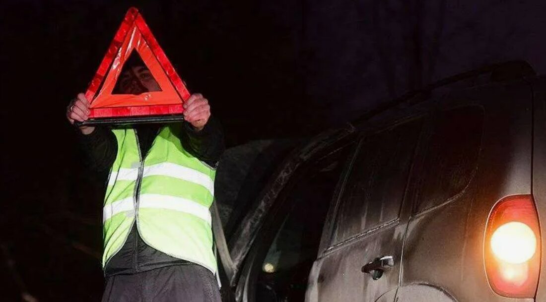 Светоотражающий жилет для водителя в ПДД - когда нужен