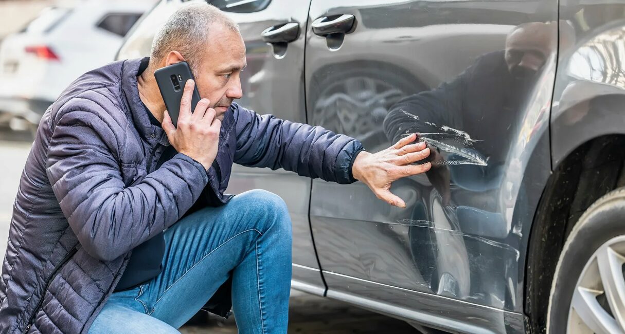 Поцарапали машину на парковке - что делать КАСКО