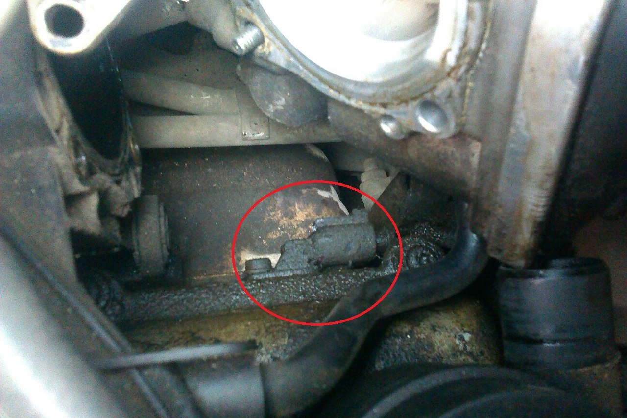 Как заменить датчик коленвала на Фольксваген Бора