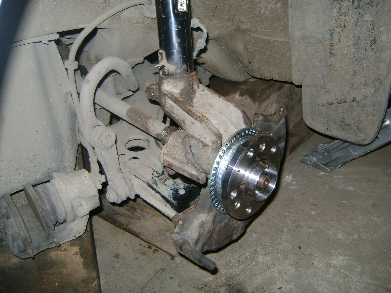 Замена ступичного подшипника Фольксваген Бора