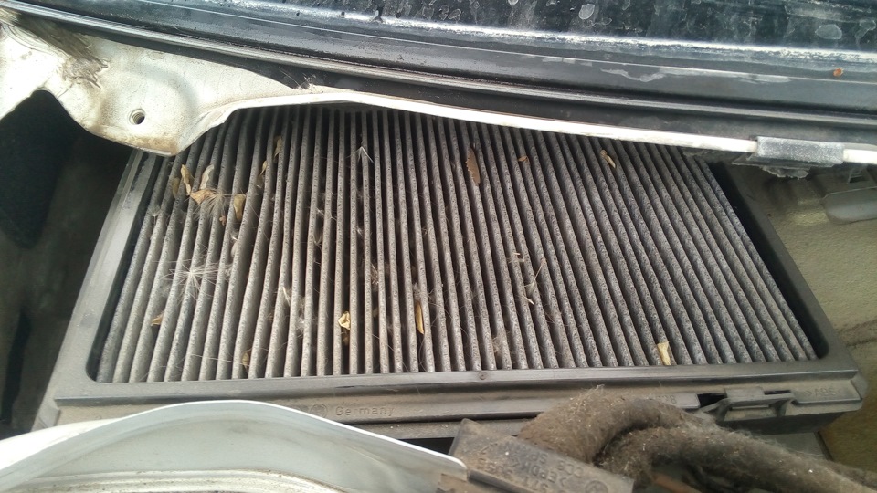 Замена фильтра салона Фольксваген Бора